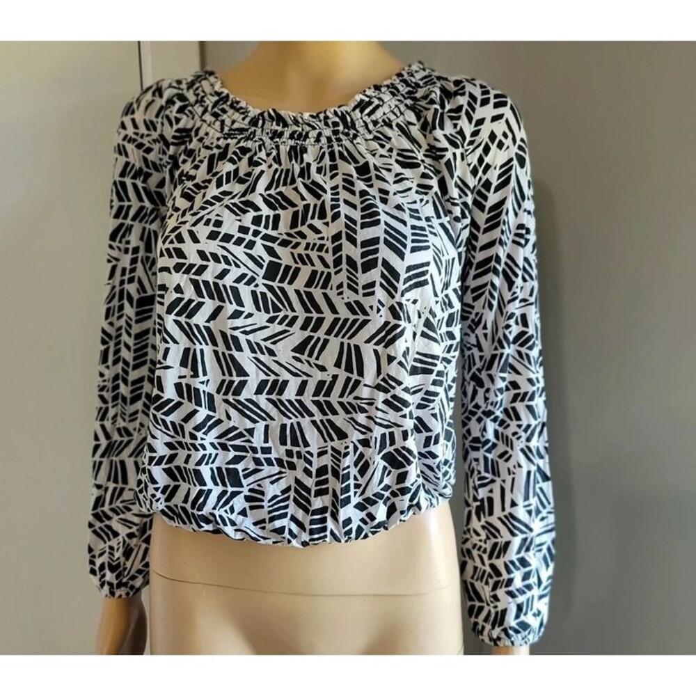 Lindex Black and White Long Sleeve Off the Shoulder Crop Top Size XS!
